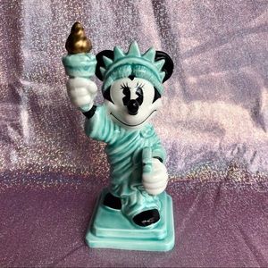 Porcelain Liberty Minnie Disney Figurine 🗽✨